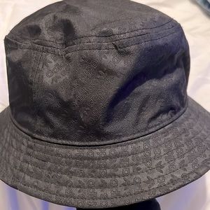 Adidas Bucket hat